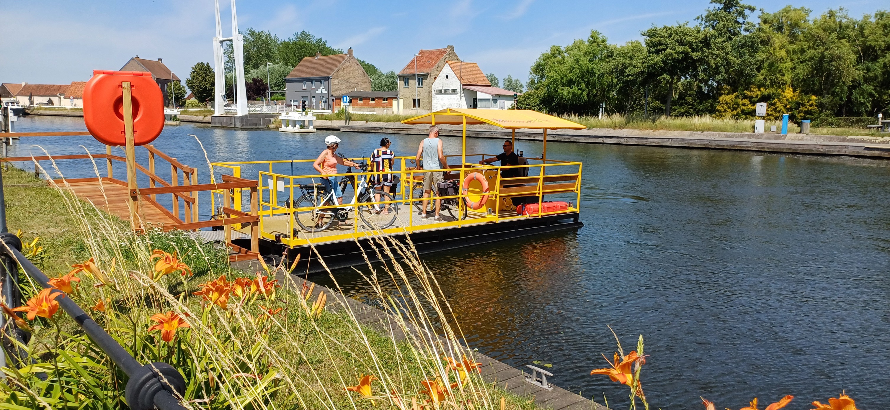 VEERPONT AAN STALHILLEBRUG KOMT TERUG